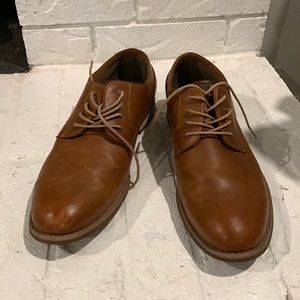 Men’s dress shoes